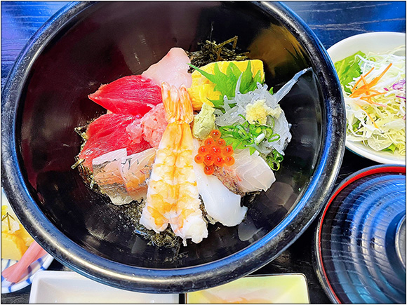 海鮮丼ランチ