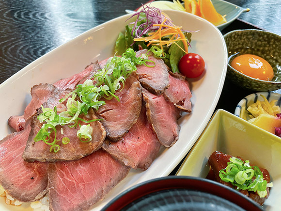 ローストビーフ丼